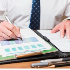 خدمة تقييم وتحديث الخطط الاستراتيجية القائمة